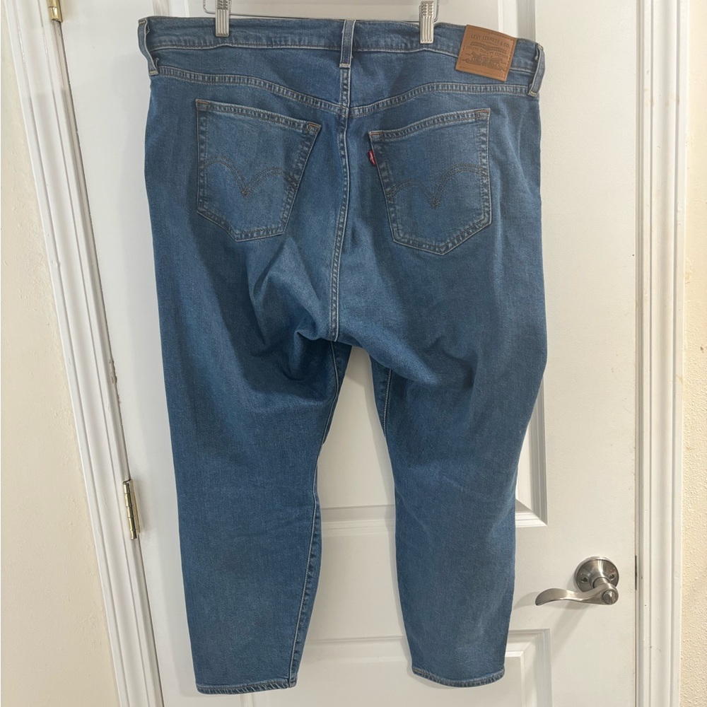 Levi's Women's Light Blue Wedgie Skinny Jeans - Picture 13 of 14
